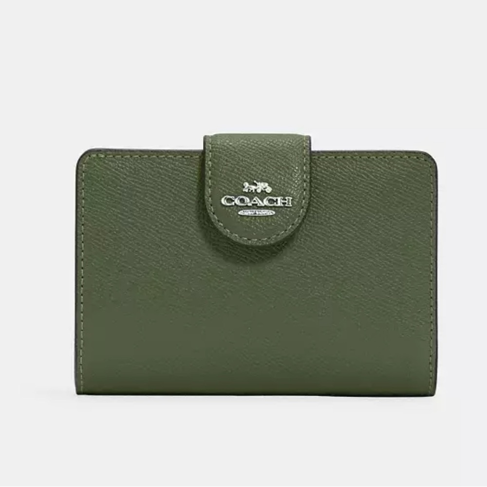 Coach medium corner zip wallet